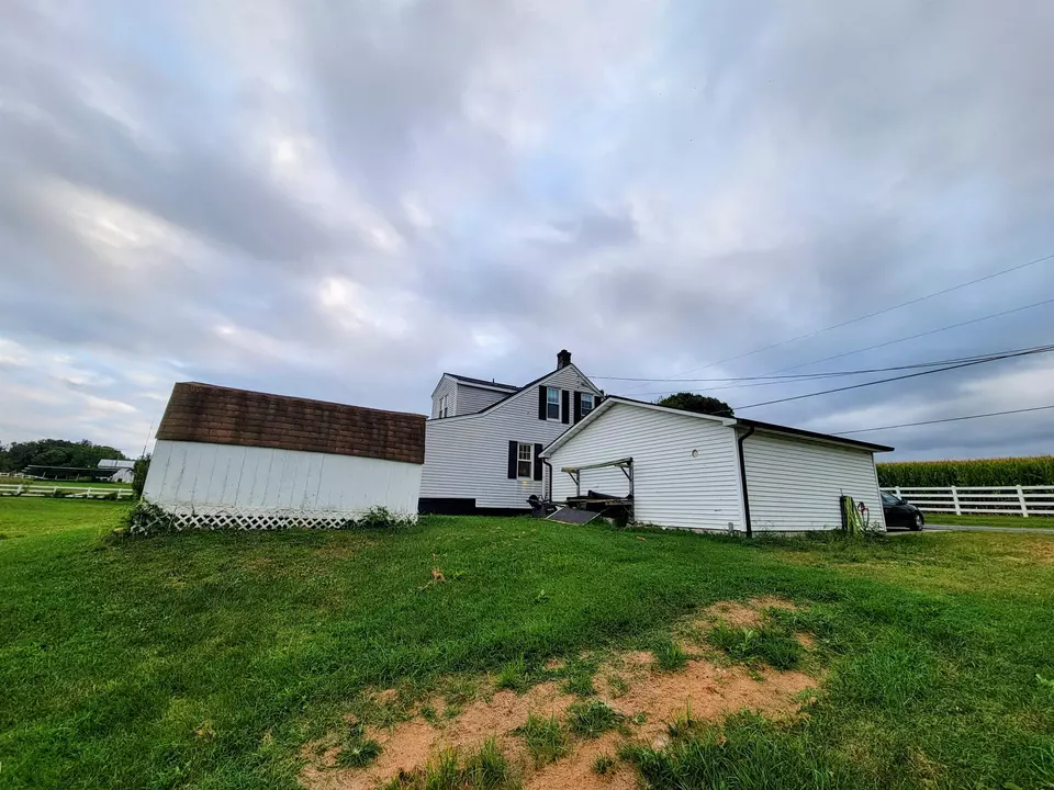 Exterior - 2956 Blose Rd, Elkton, VA 22827 photo 9 of 15