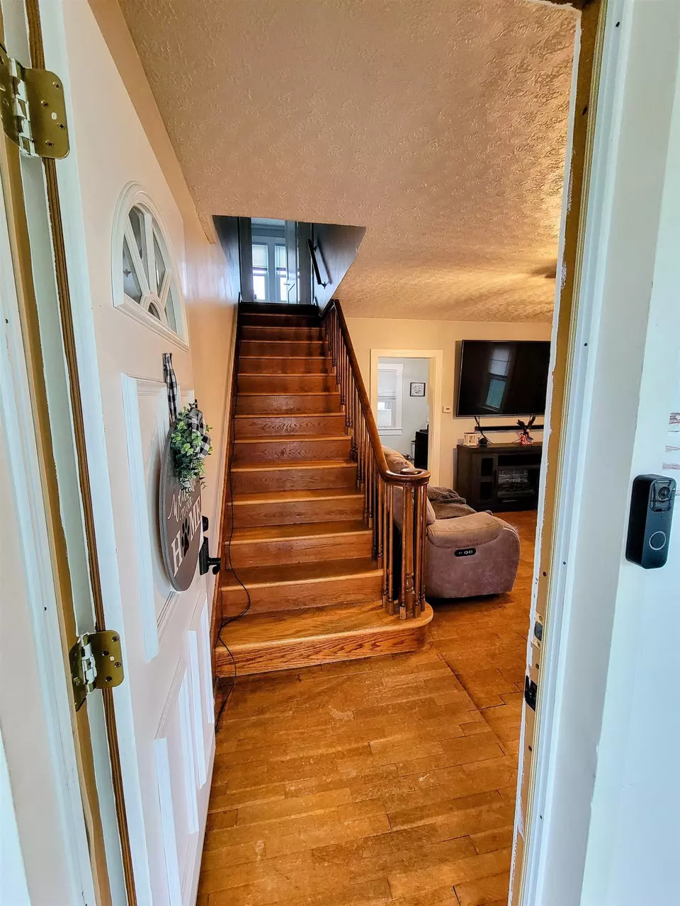 Entry Way - 2956 Blose Rd, Elkton, VA 22827 photo 2 of 4