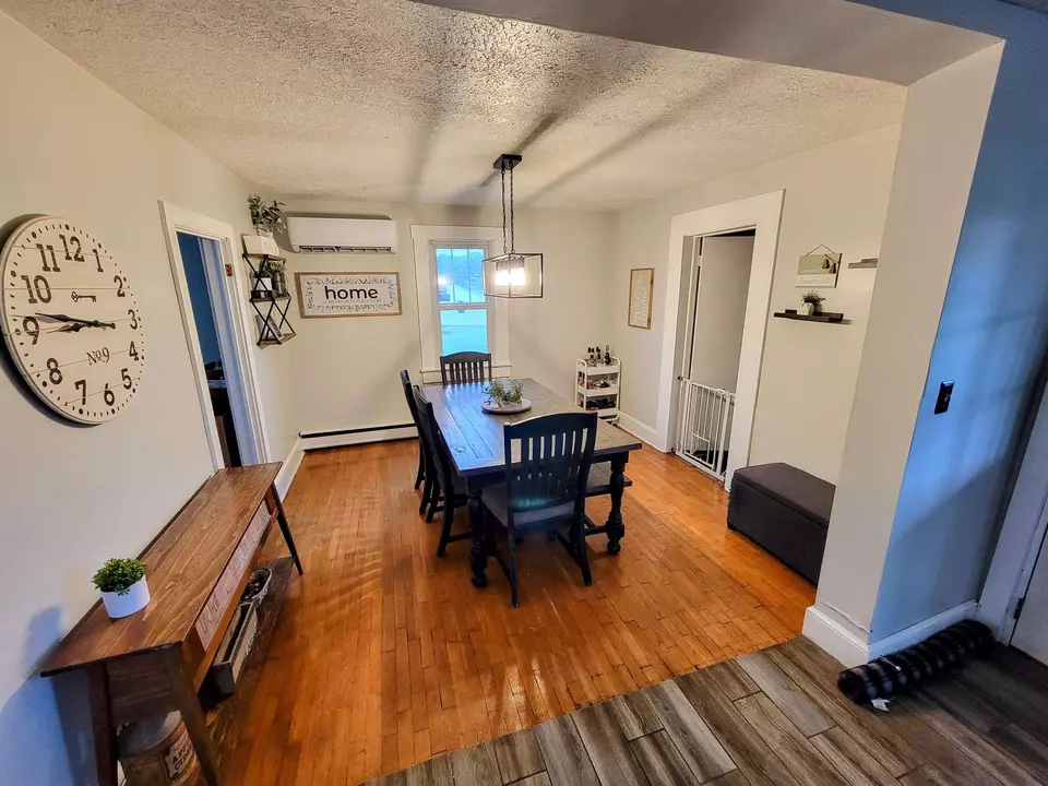 Dining - 2956 Blose Rd, Elkton, VA 22827 photo 1 of 1