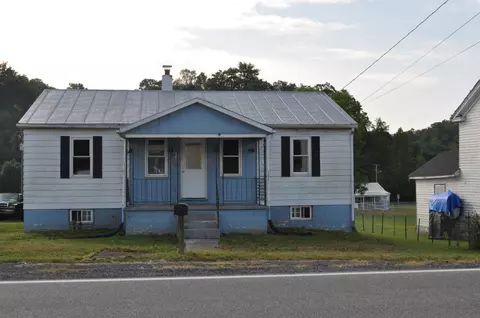 151 E Craig St E, Craigsville, VA 24430