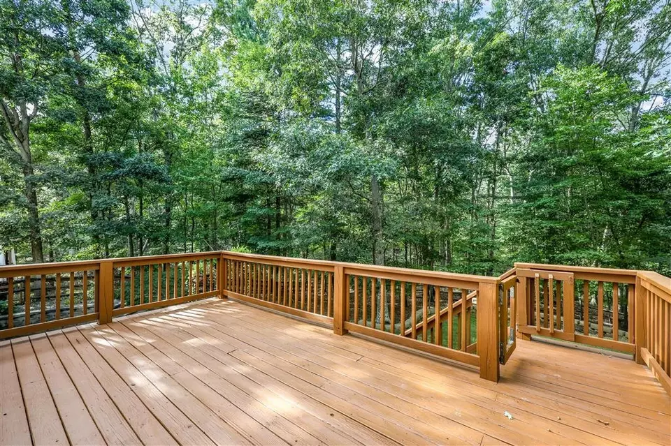 Exterior - 340 Alleghany Dr, Mcgaheysville, VA 22840 photo 5 of 9