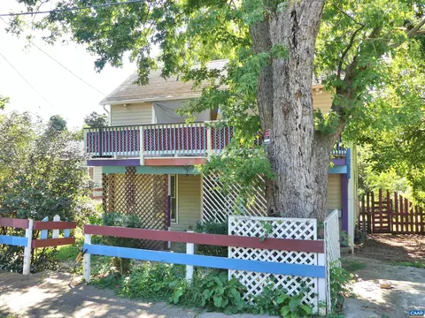 908 Rives St, Charlottesville, VA 22902