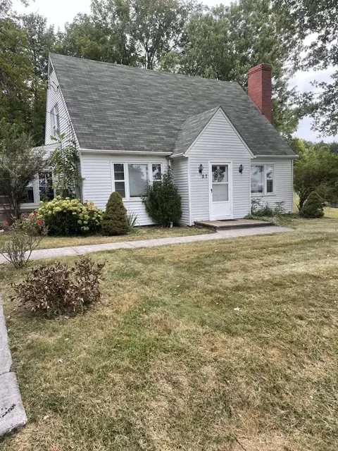 27 Middle River Dr, Verona, VA 24482