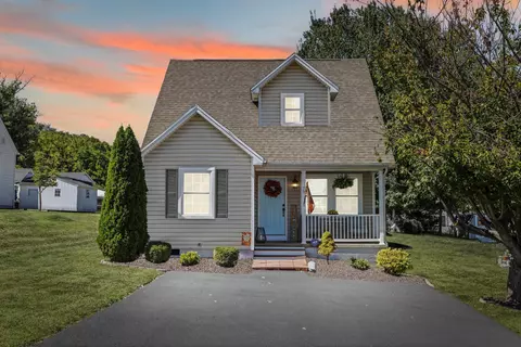 79 Augusta St, Verona, VA 24482