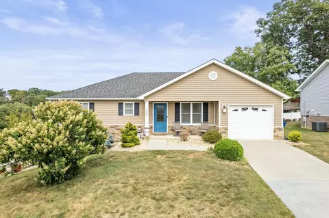 1300 Dulcimer Ln, Grottoes, VA 24441