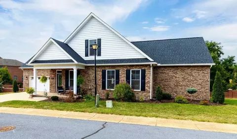 51 Peyton Randolph Ct, Harrisonburg, VA 22802