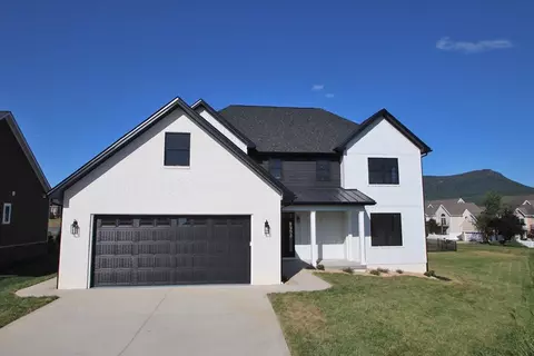 135 Alnwick Ct, Rockingham, VA 22801