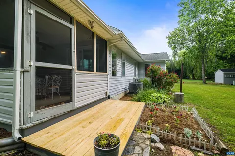 12 Springer Rd, Stuarts Draft, VA 24477 photo 33