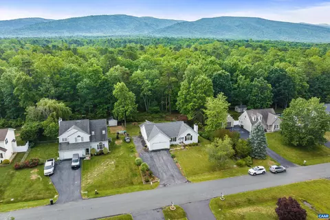 12 Springer Rd, Stuarts Draft, VA 24477 photo 2