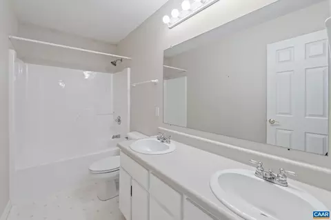 Bath - 8 Sand Trap Ter, Palmyra, VA 22963 photo 1 of 3