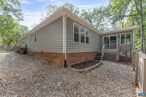 Exterior - 8 Sand Trap Ter, Palmyra, VA 22963 photo 8 of 18