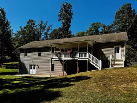 81 Roscoe Ln, Mount Sidney, VA 24467 photo 8