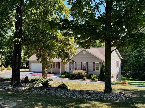 81 Roscoe Ln, Mount Sidney, VA 24467 photo 3