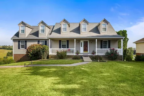 49 Johns Valley Dr, Fishersville, VA 22939