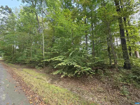 230 Beech Nut Dr, Louisa, VA 23093 photo 4