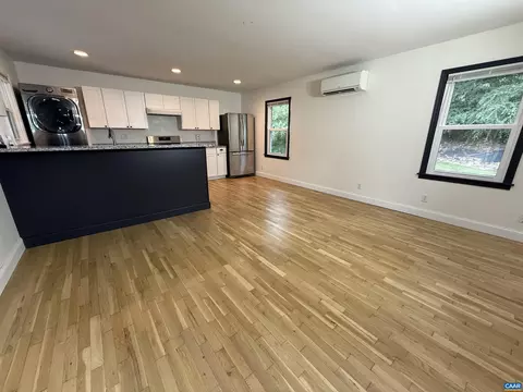 263 Main St, Palmyra, VA 22963 photo 3