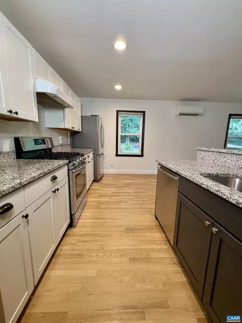 263 Main St, Palmyra, VA 22963 photo 11