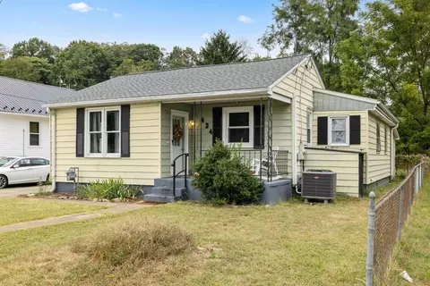 434 Peach St, Staunton, VA 24401