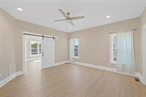 Living - 43 Mcilwee Ln, Staunton, VA 24401 photo 9 of 9