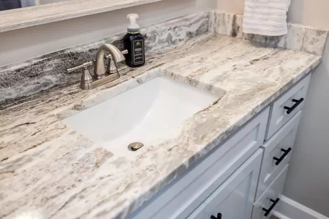 Bath - 43 Mcilwee Ln, Staunton, VA 24401 photo 11 of 12
