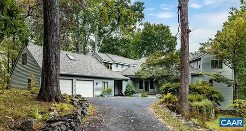 284 Shingle Oak Ln, Nellysford, VA 22958