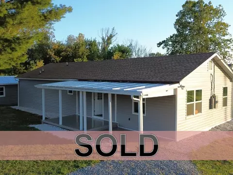 1018 Ramona Ave, Shenandoah, VA 22849