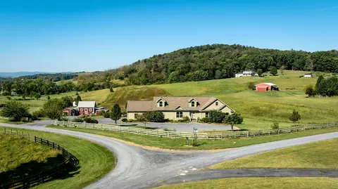 17333 Timberview Dr, Timberville, VA 22853