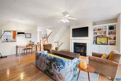 106 Melbourne Park #F, Charlottesville, VA 22901
