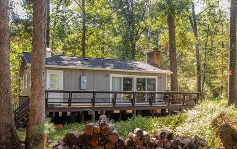18060 Sundance Forest Rd, Broadway, VA 22815