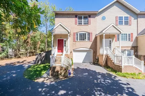 3835 Mill Race Ct, Harrisonburg, VA 22801