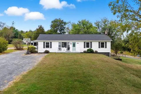 8449 Indian Trail Rd, Harrisonburg, VA 22802