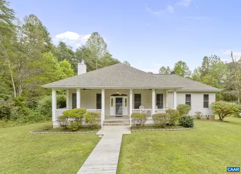 47 Holly Springs Dr, Louisa, VA 23093