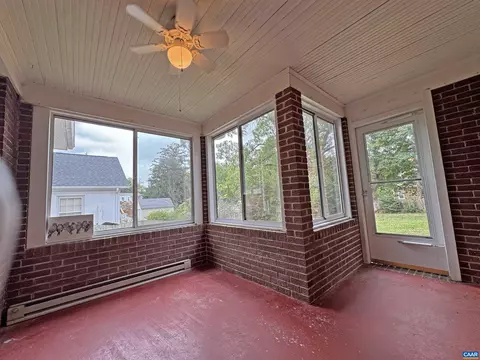 Exterior - 304 Crompton Rd, Waynesboro, VA 22980 photo 3 of 7