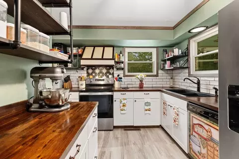 1208 Grace Ave, Clifton Forge, VA 24422