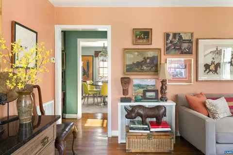 1618 Greenleaf Ln, Charlottesville, VA 22903