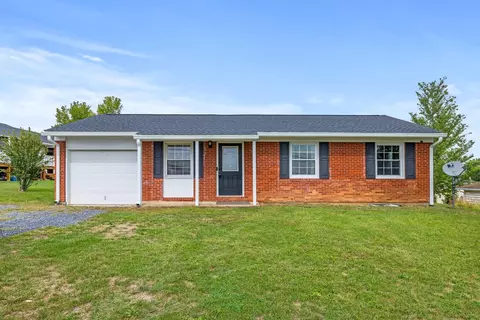 261 Turner Ave, Broadway, VA 22815