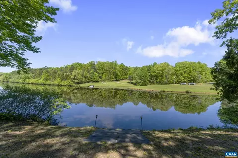 474 Lake Rd, Troy, VA 22974