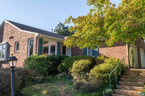 544 Worthington Dr, Charlottesville, VA 22903