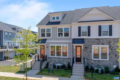2215 Woodburn Rd, Charlottesville, VA 22901