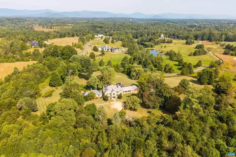 1455 Brook Rd, Charlottesville, VA 22901