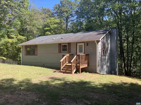 156 Turkey Rdg, Howardsville, VA 24562
