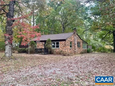 728 Cold Springs Rd, Stuarts Draft, VA 24477