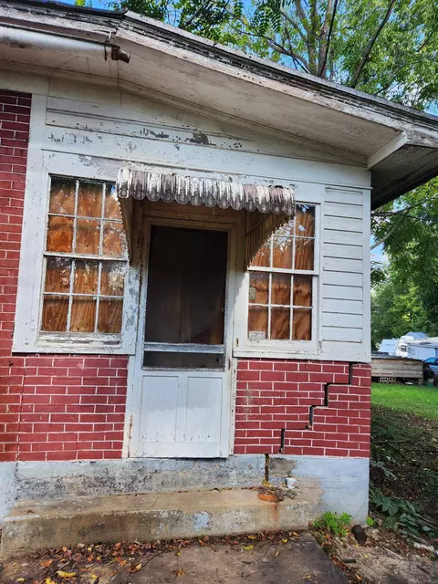 Exterior - 285 Park Ave, Broadway, VA 22815 photo 9 of 27