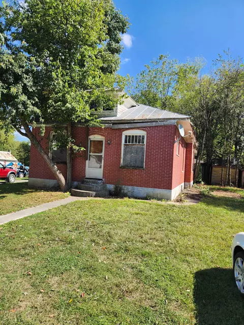 Exterior - 285 Park Ave, Broadway, VA 22815 photo 2 of 27