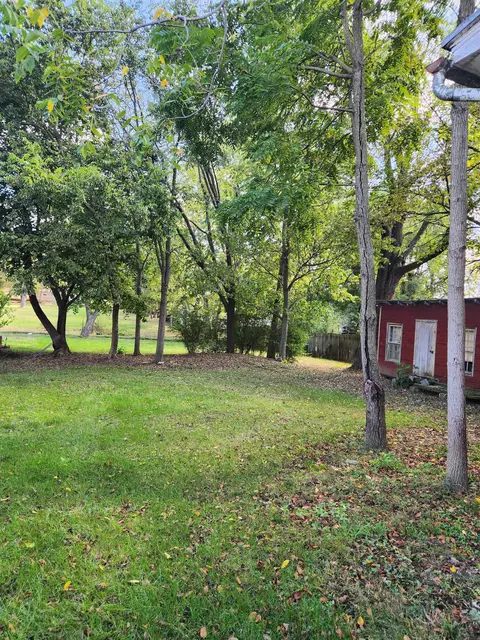 Exterior - 285 Park Ave, Broadway, VA 22815 photo 17 of 27