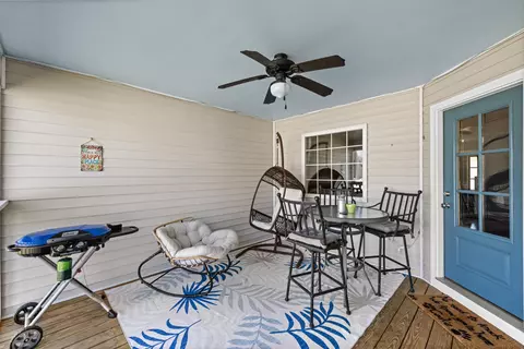 Exterior - 1073 Pendleton Dr, Waynesboro, VA 22980 photo 6 of 11