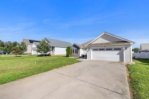 Exterior - 1073 Pendleton Dr, Waynesboro, VA 22980 photo 11 of 11