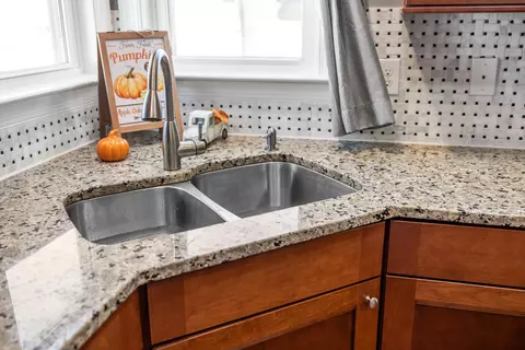 Kitchen - 1073 Pendleton Dr, Waynesboro, VA 22980 photo 3 of 8