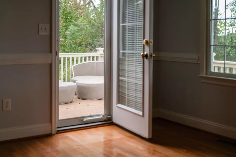 Entry Way - 112 Kings Ct, Waynesboro, VA 22980 photo 2 of 3
