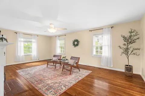 407 Crompton Rd, Waynesboro, VA 22980 photo 7
